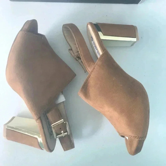 NIB!Spirit Moda Tan -Peek toe -gold back heel Chucky shoes size 9 - Picture 2 of 11